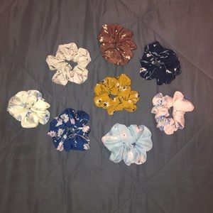 Scrunchie Set SOLD⚠️